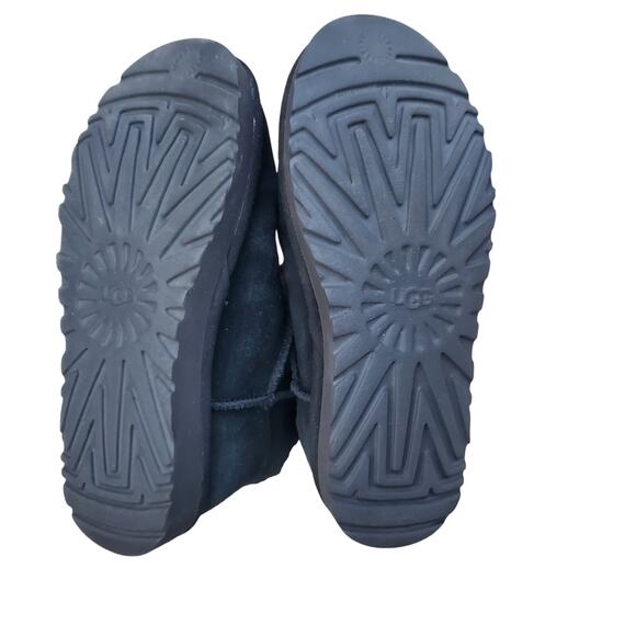 UGG Constantine Genuine Lamb Shearling Black Lace Up Boots Women's Size 6 US - Picture 13 of 16